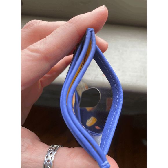 Loungefly NWT Tangled Cardholder Lantern Pascal Vertical Wallet New with Tags - Picture 3 of 8